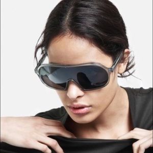 ◾️NWT◾️OAK NYC sunglasses.